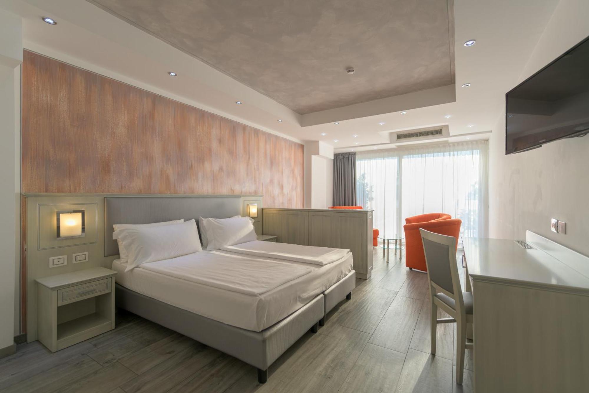 Garda Suite Hotel (Adults Only) ليمونِ سول غاردا المظهر الخارجي الصورة